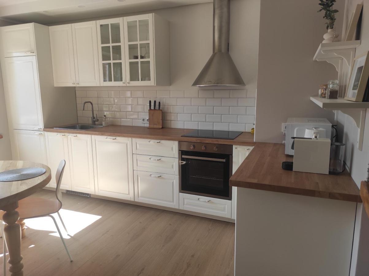 Appartamento Upes Apartamentai Ii Su Kiemeliu Ir Baseinu *