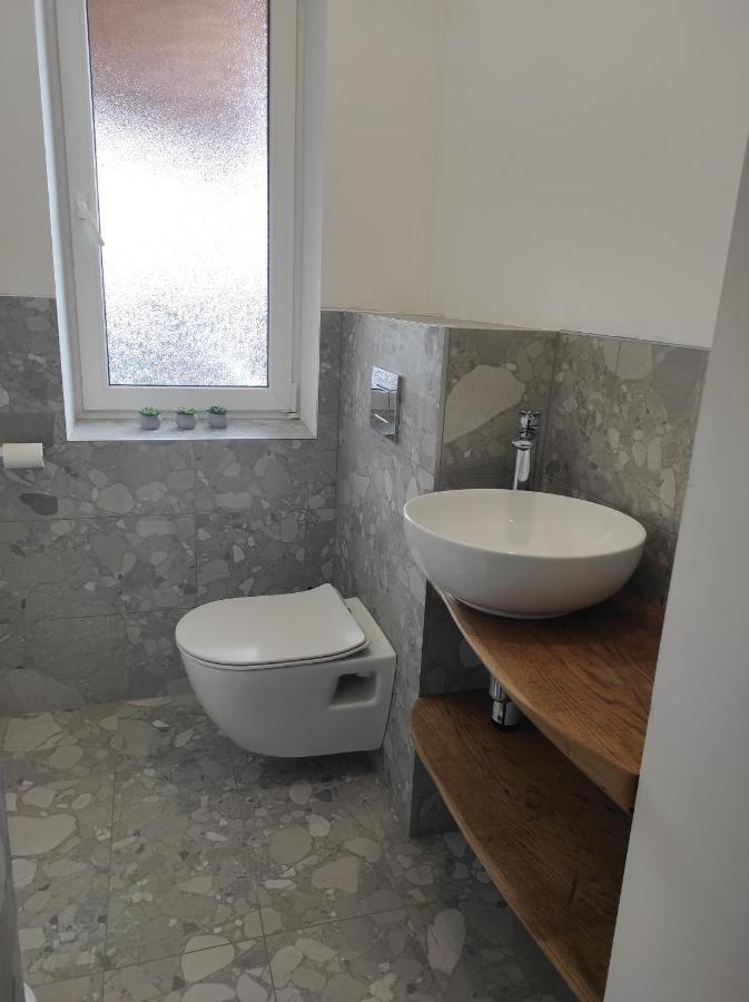 Upes Apartamentai Ii Su Kiemeliu Ir Baseinu Appartamento Anykščiai
